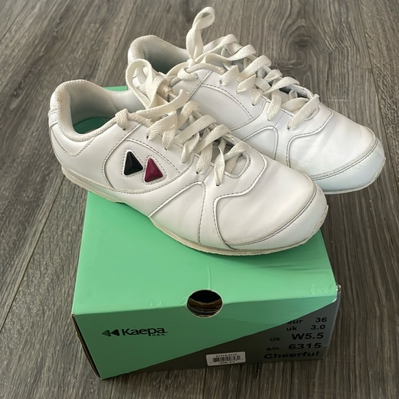 Women’s Kaepa Cheerleading Sneakers Size 5.5 - Picture 1 of 10
